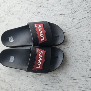 Levi's Black Batwing Slide Sandals